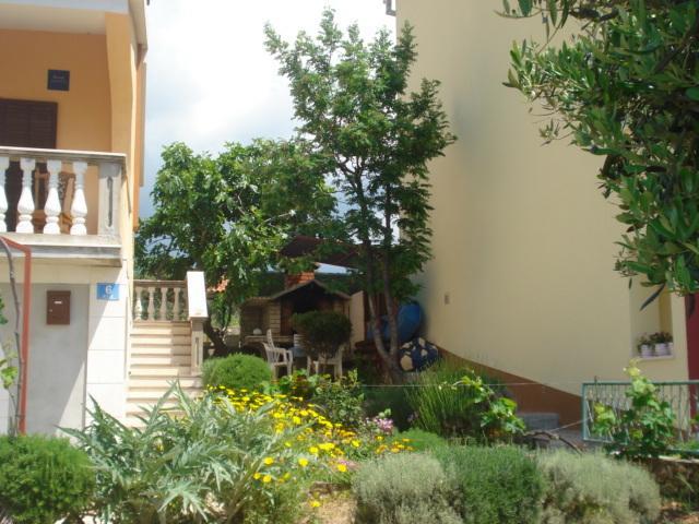 Apartments Zdenka Рогозница Екстериор снимка